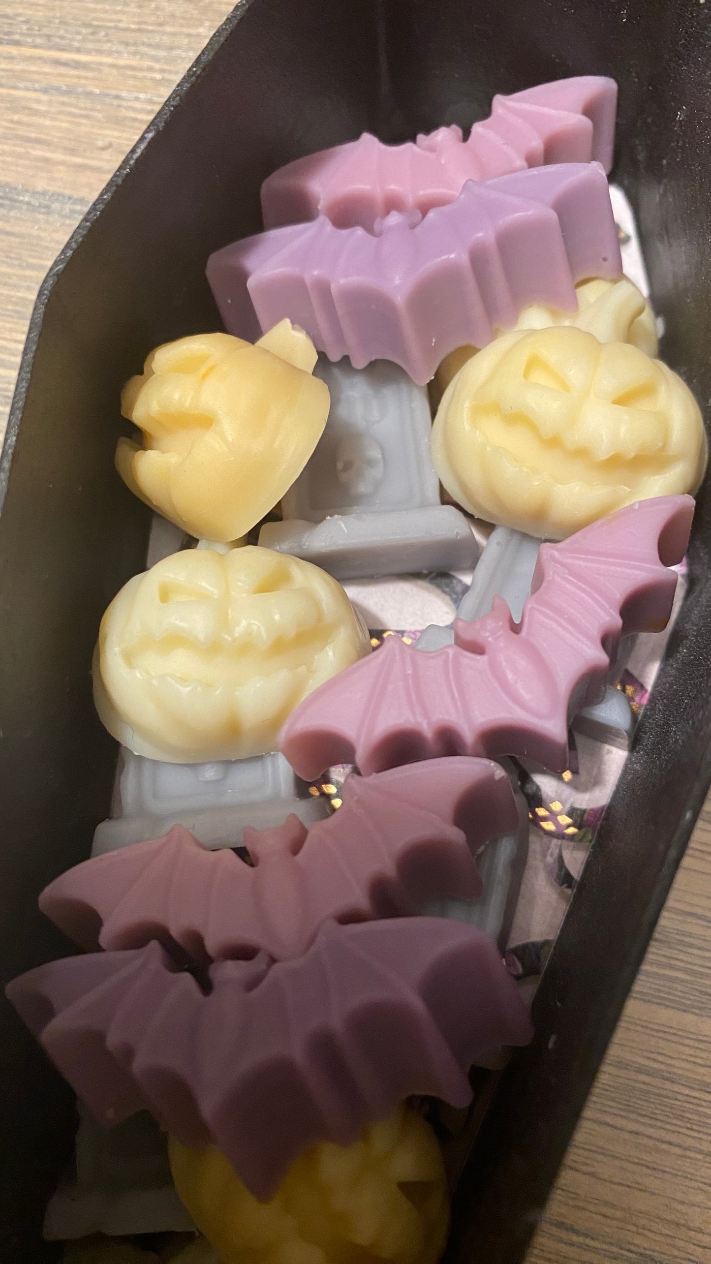 3oz Ghost Pumpkin Black Coffin Wax Melts